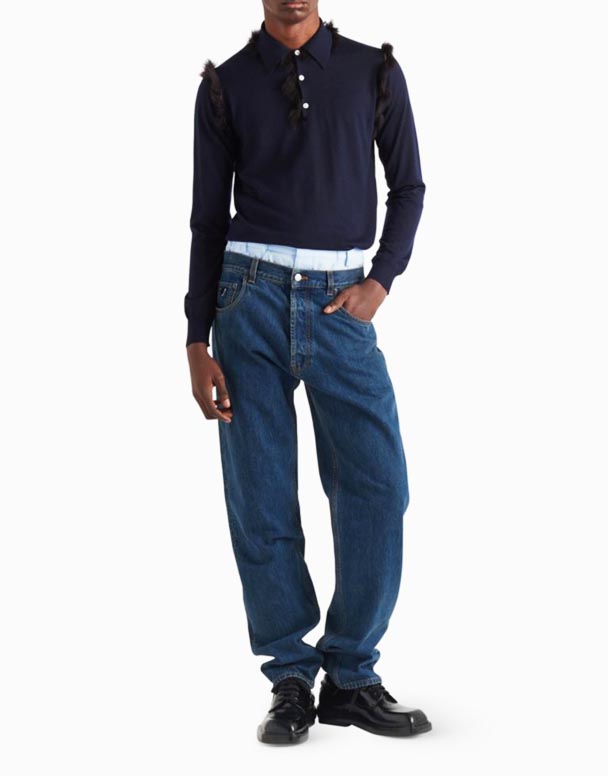 CHA00501 Klassische Jeans mit Markenplakette und fünf Taschen