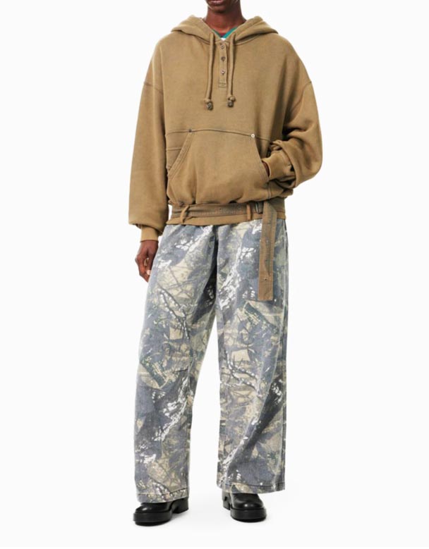 CHV01084 Camo Colossus mažaaukščiai džinsiniai džinsai